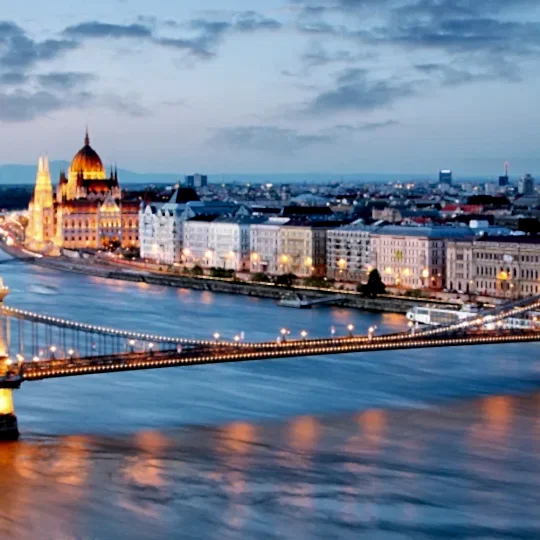 Otobüslü Orta Avrupa  Masalı Turu  7 Gece Konaklamalı