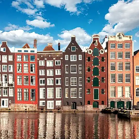 Pegasus HY ile Grand Benelux & Paris & Alsace ve İsviçre Turu BSL-AMS