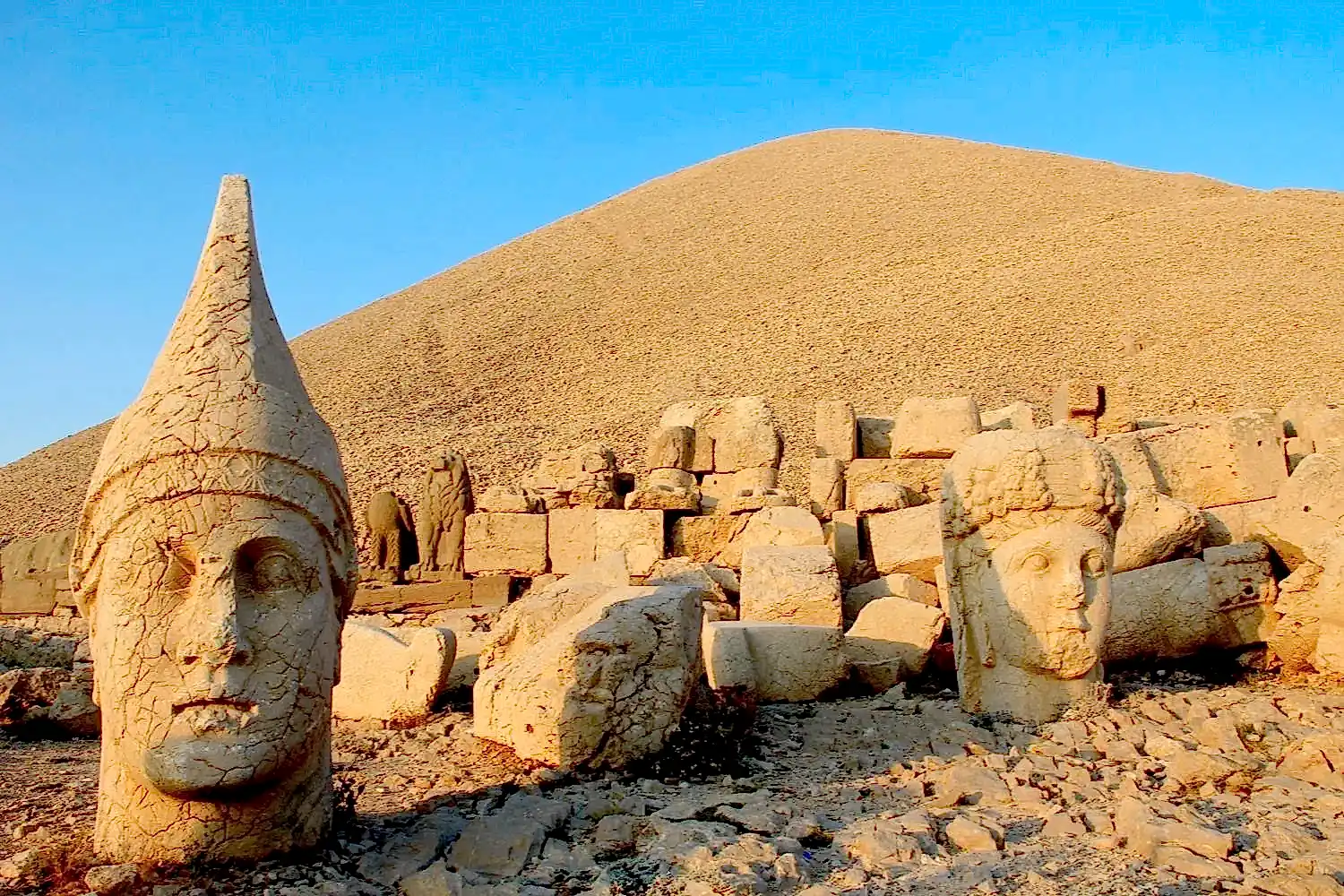 19 Mayıs Özel Uçaklı GAP Turu 4 Gece 5 Gün Ajet ile Gaziantep-Şanlıurfa 16-20 Mayıs