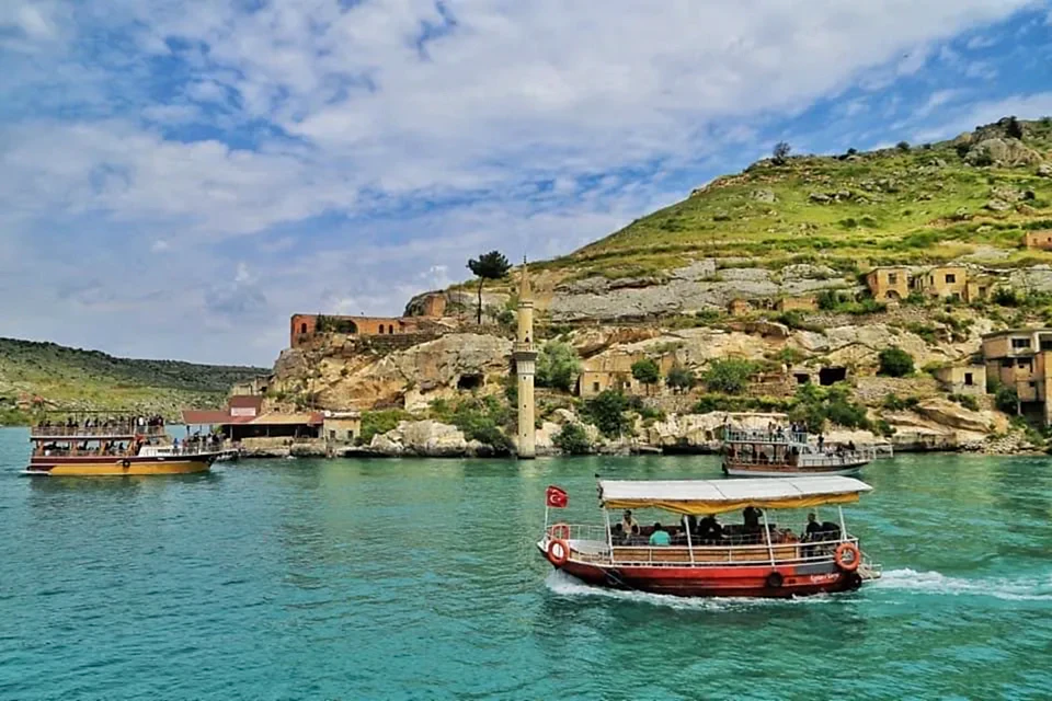 Kurban Bayramı Özel Uçaklı GAP Turu 4 Gece 5 Gün Ajet ile Gaziantep-Diyarbakır 26-30 Mayıs